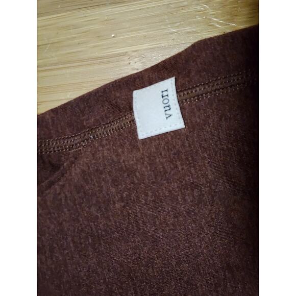 Vuori Boyfriend Performance Shorts Small Maroon Dream Knit Relaxed Yoga VW3007 - Picture 7 of 8